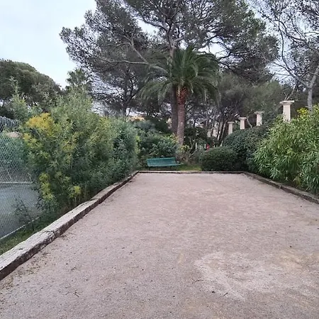 Le Calypso *